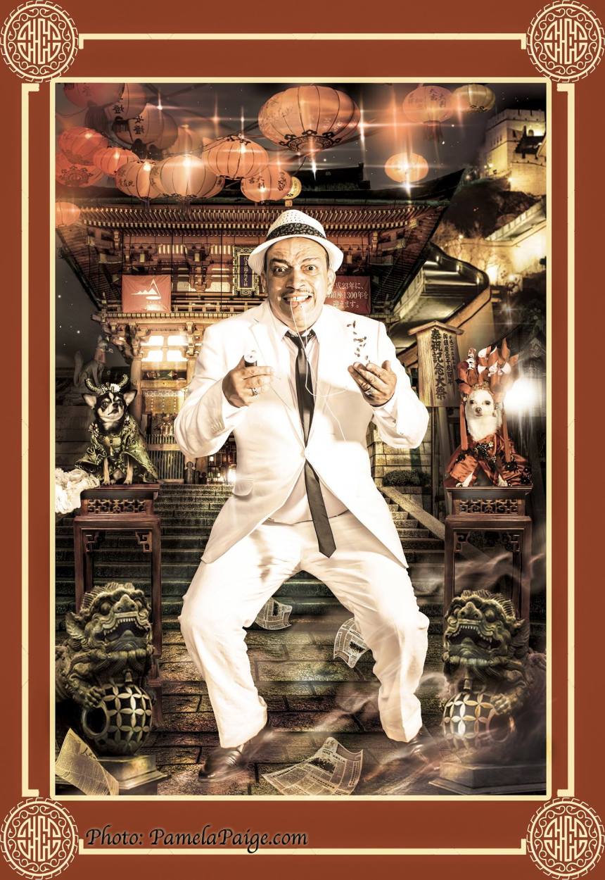 Anthony Rubio with Chihuahuas Bogie and Kimba, photo by Pamela Paige.