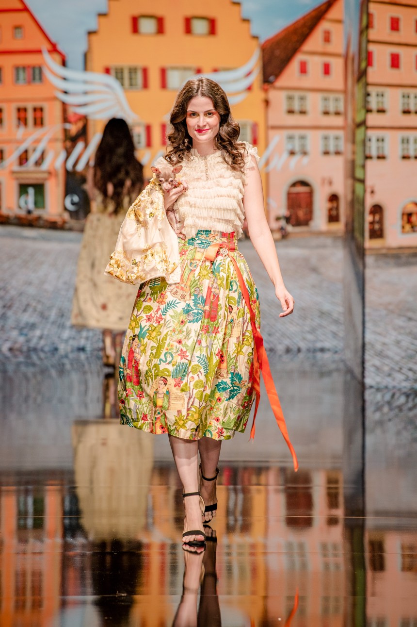 Anthony Rubio Women’s Wear and Canine Couture Los Angeles Fashion Week Photo by Johnathan Sutton of Prémium Paris