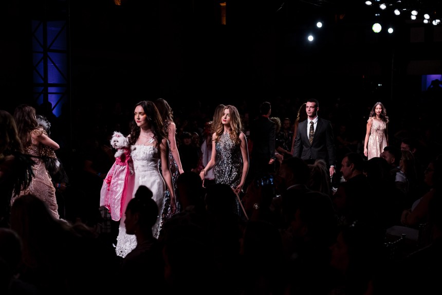 Anthony Rubio Women’s Wear and Canine Couture Los Angeles Fashion Week The Majestic Downtown Photo by Thierry Brouard of Prémium Paris
