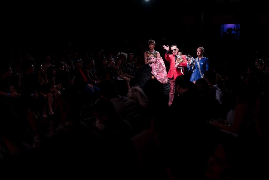 Anthony Rubio Women’s Wear and Canine Couture Los Angeles Fashion Week The Majestic Downtown Photo by Thierry Brouard of Prémium Paris