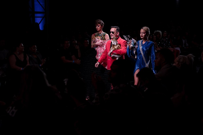 Anthony Rubio Women’s Wear and Canine Couture Los Angeles Fashion Week The Majestic Downtown Photo by Thierry Brouard of Prémium Paris